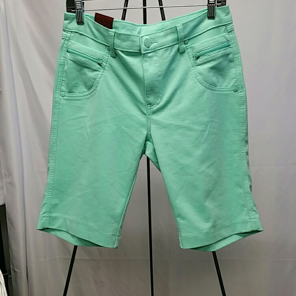 T&Y Bermuda shorts